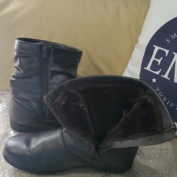 Fabocomfort Boots - Picture 4 of 7